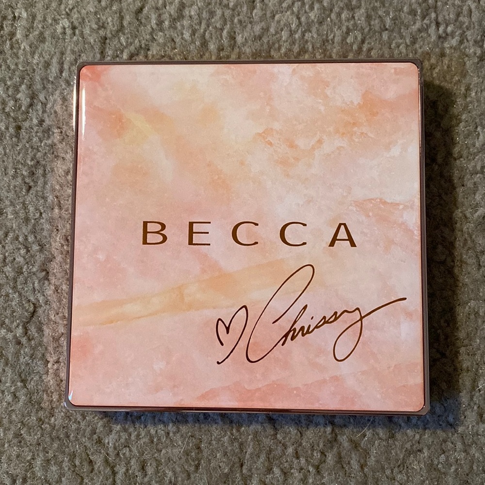 Becca glow face palette